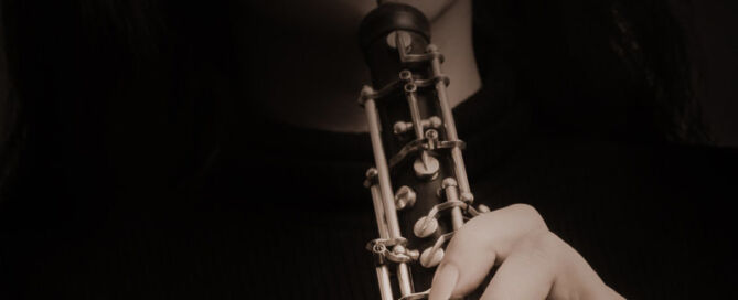 Picture of oboe player